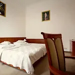 Kompleks Dąbrówka 3*
