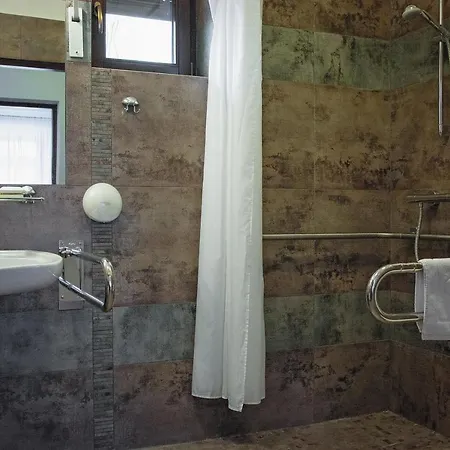 Kompleks Dąbrówka 3*