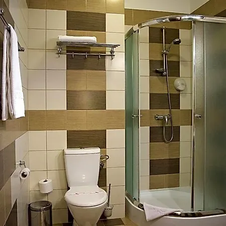 Hotel Kompleks Dabrowka 3*
